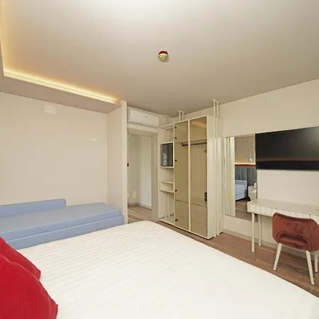 Unico By Dori Hotel 3*