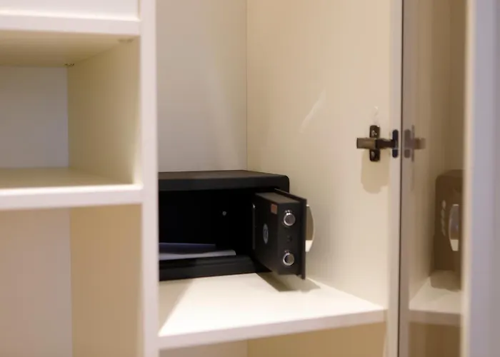 Hotel Unico By Dori 3*